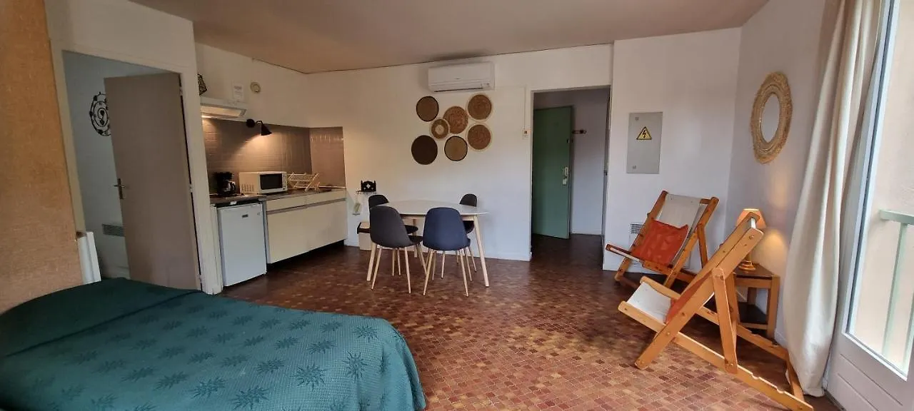 Logis Hotels Le Saint Marc Mollans-sur-Ouvèze