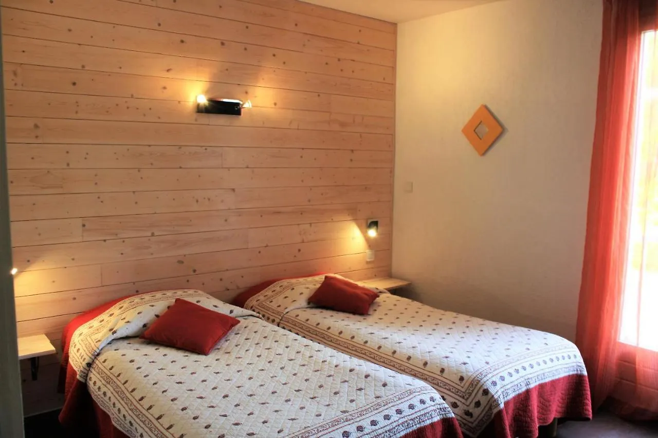 Logis Hotels Le Saint Marc Mollans-sur-Ouvèze