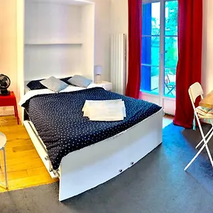https://alerte-bien-rare-grand-studio-avec-terrasse.fr-paris.fr