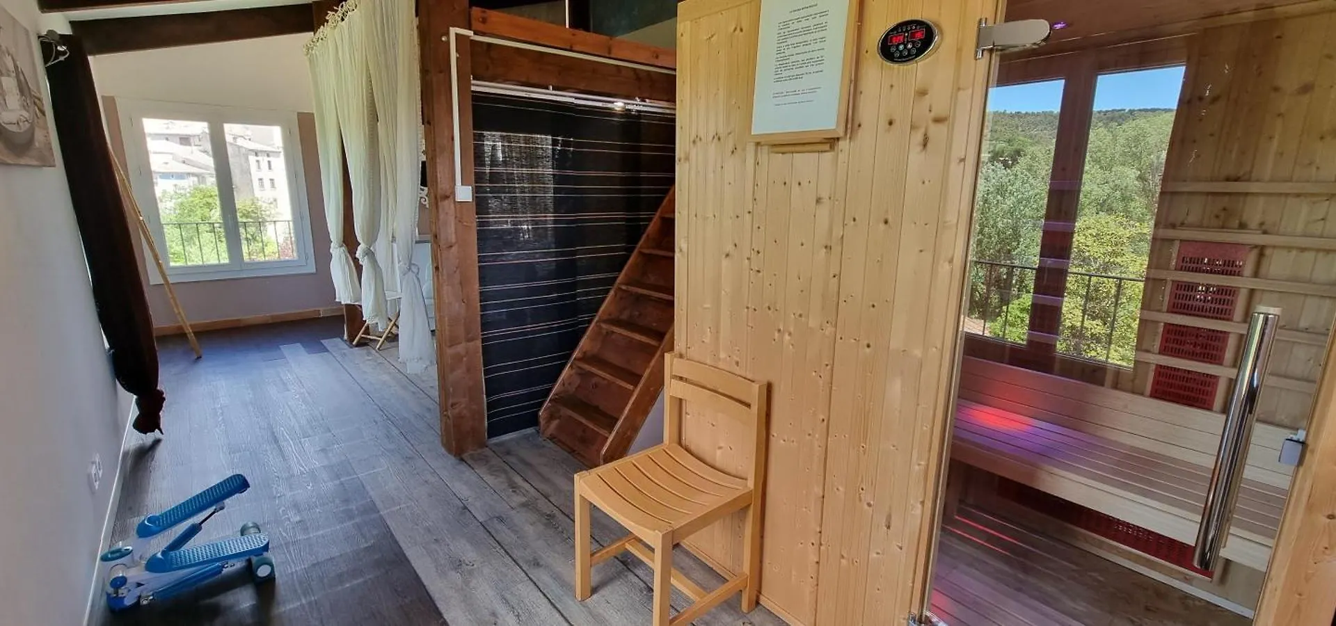Logis Hotels Le Saint Marc Mollans-sur-Ouvèze