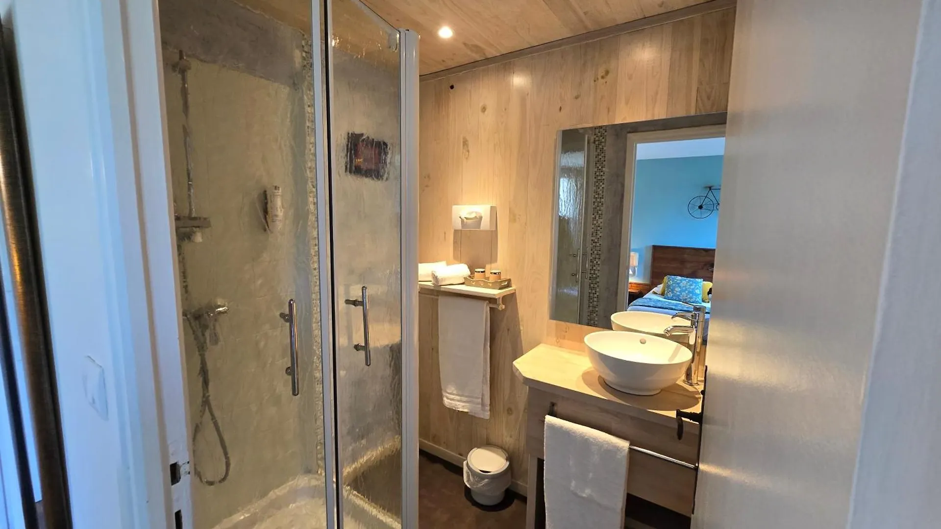 Logis Hotels Le Saint Marc Mollans-sur-Ouveze France